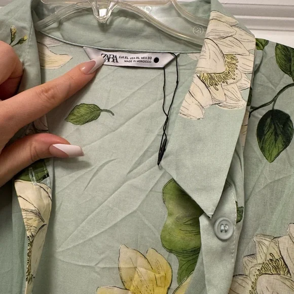 Zara Floral Dress - Picture 4 of 5